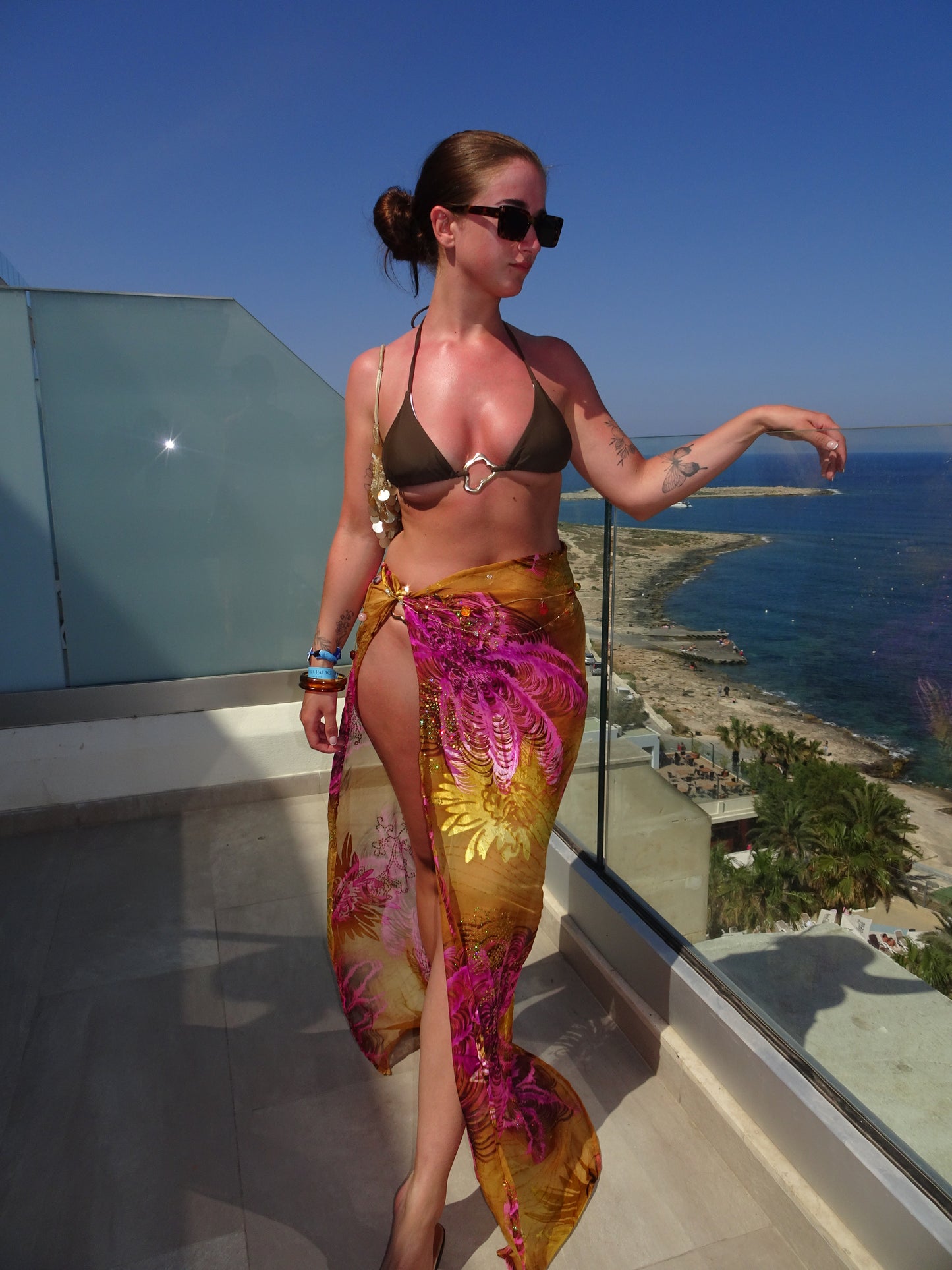 YASMIN SARONG | HONEY